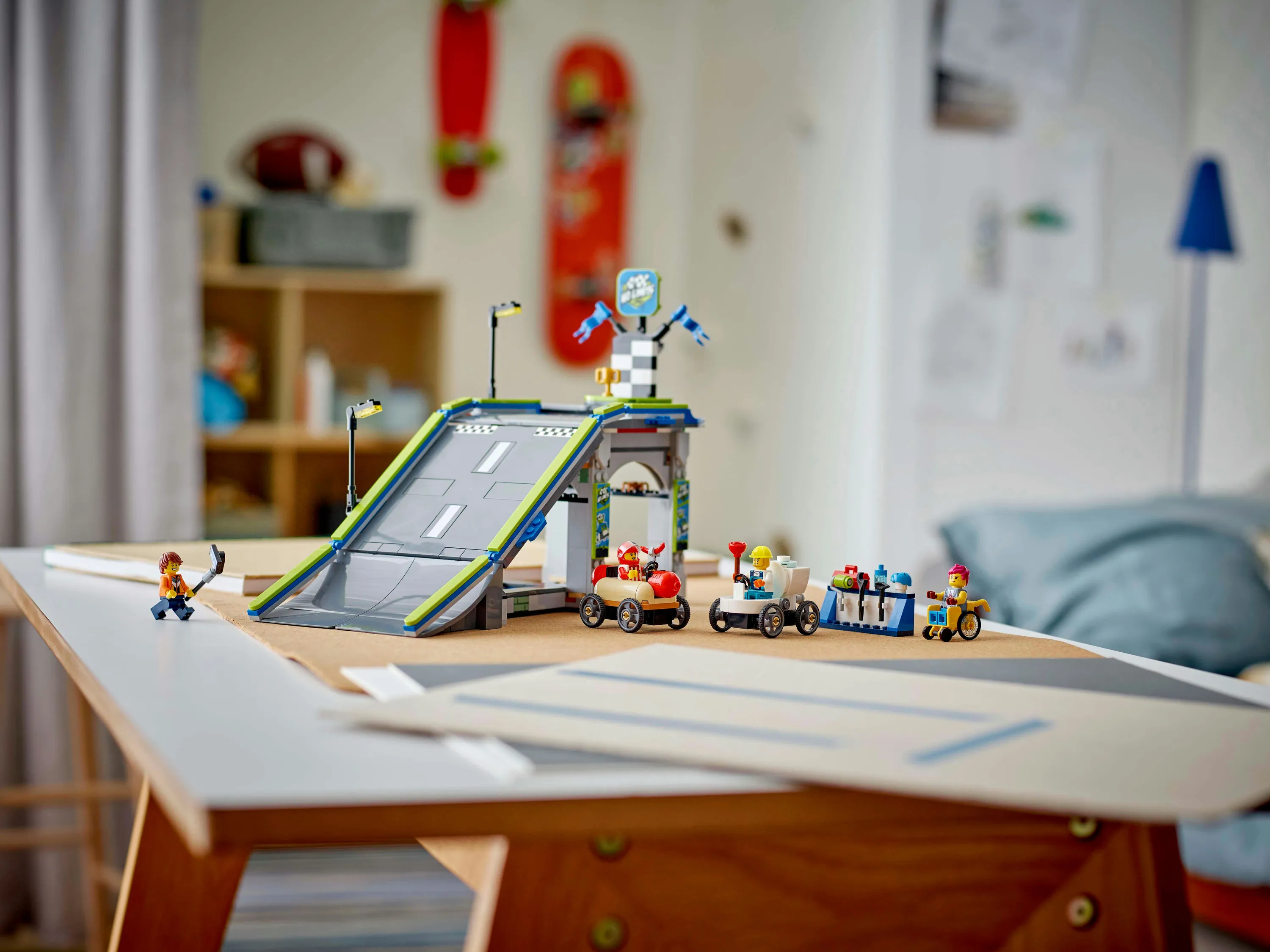 LEGO City Utan gr&auml;nser: Racerbil rampbana 60460