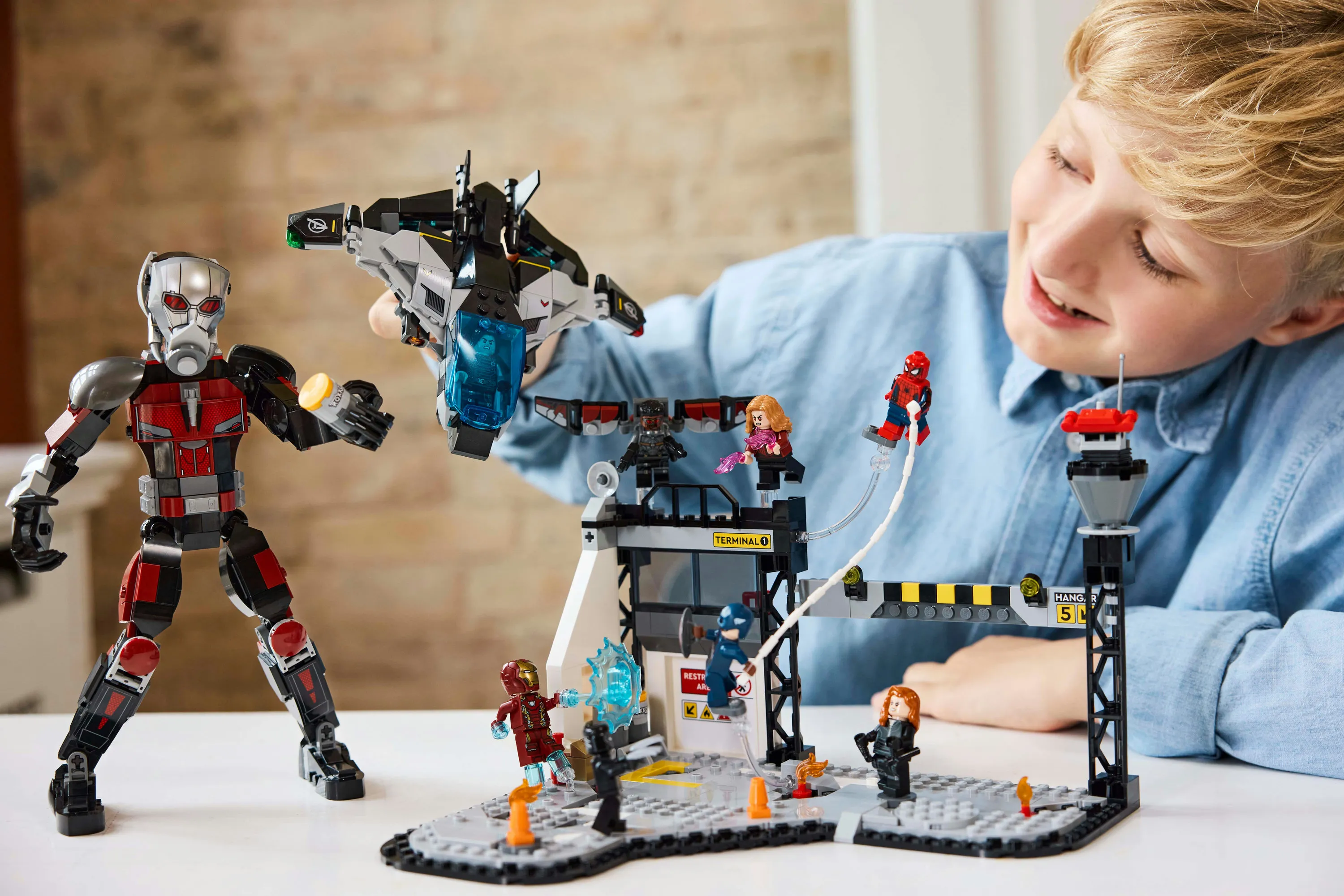 LEGO Marvel Captain America: Civil War Toimintataistelu 76314