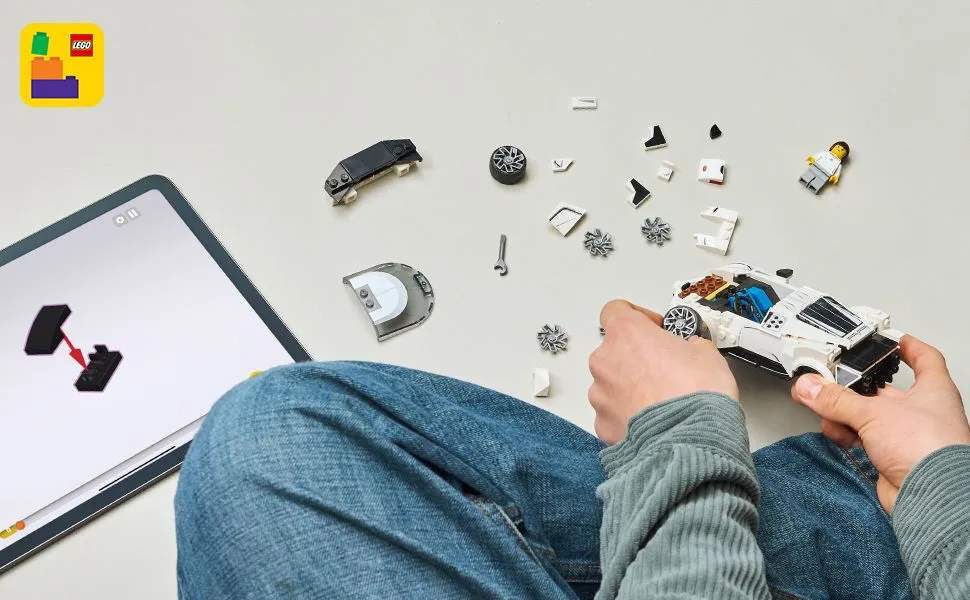 LEGO Speed Champions Bugatti Centodieci hypercar 77240 LEGO Speed Champions Bugatti Centodieci hypercar 77240