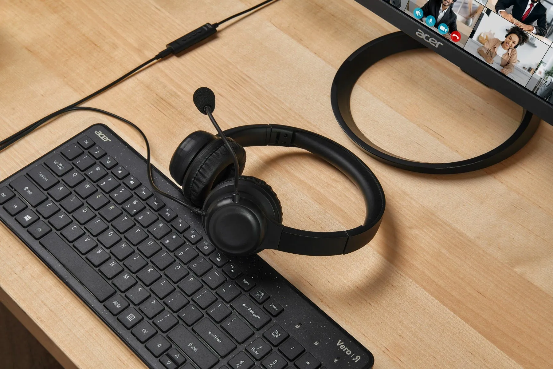 Acer GP.HDS11.02D Headset, Black