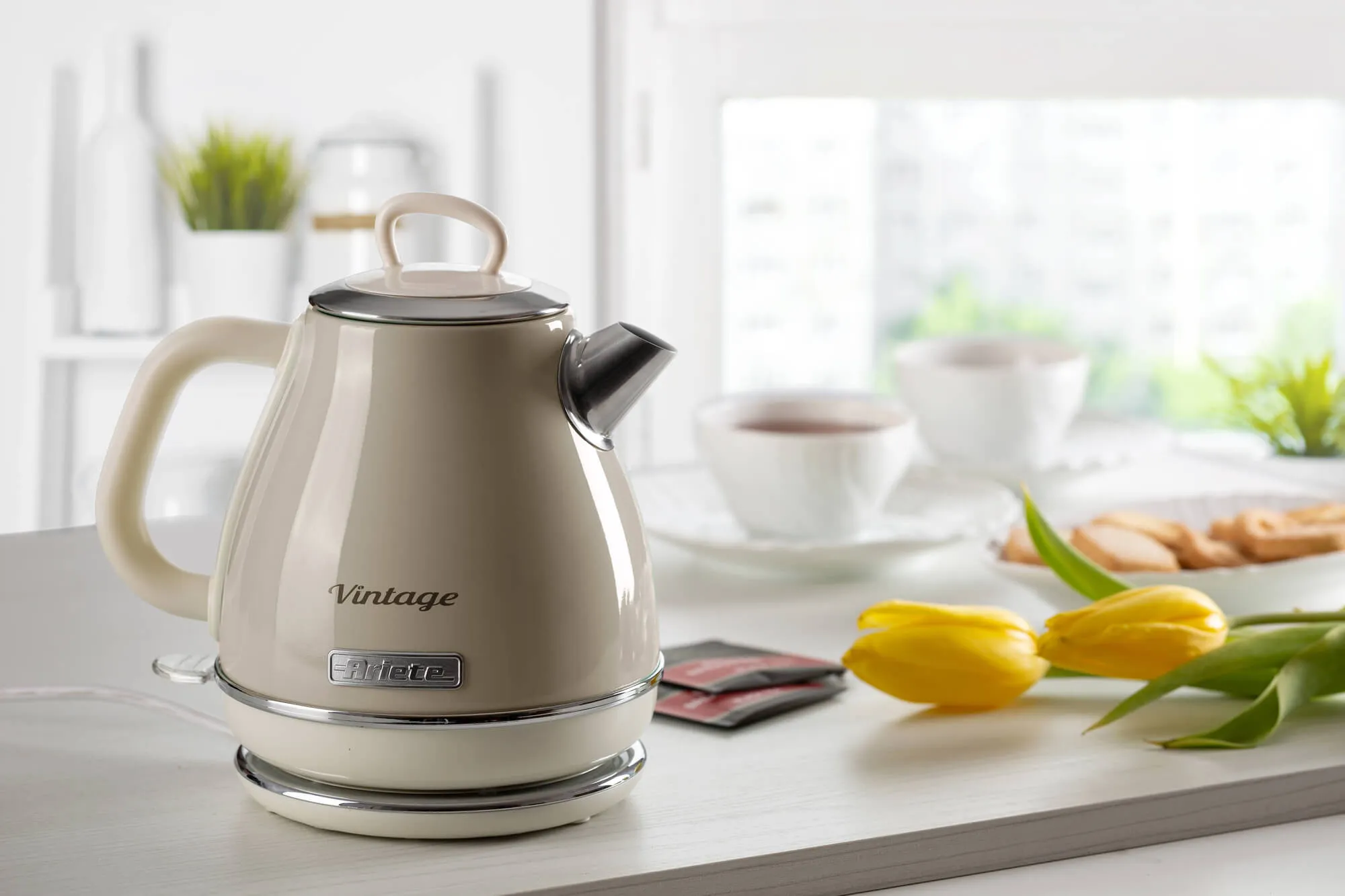 Ariete Vintage - electric kettle, Beige, 1L