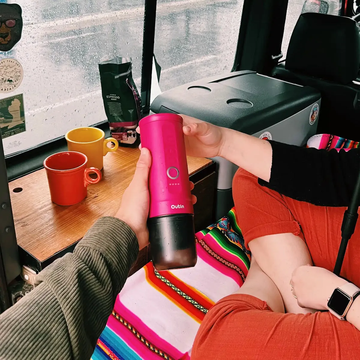 OutIn Nano Portable -espressokeitin, Fuchsia Pink