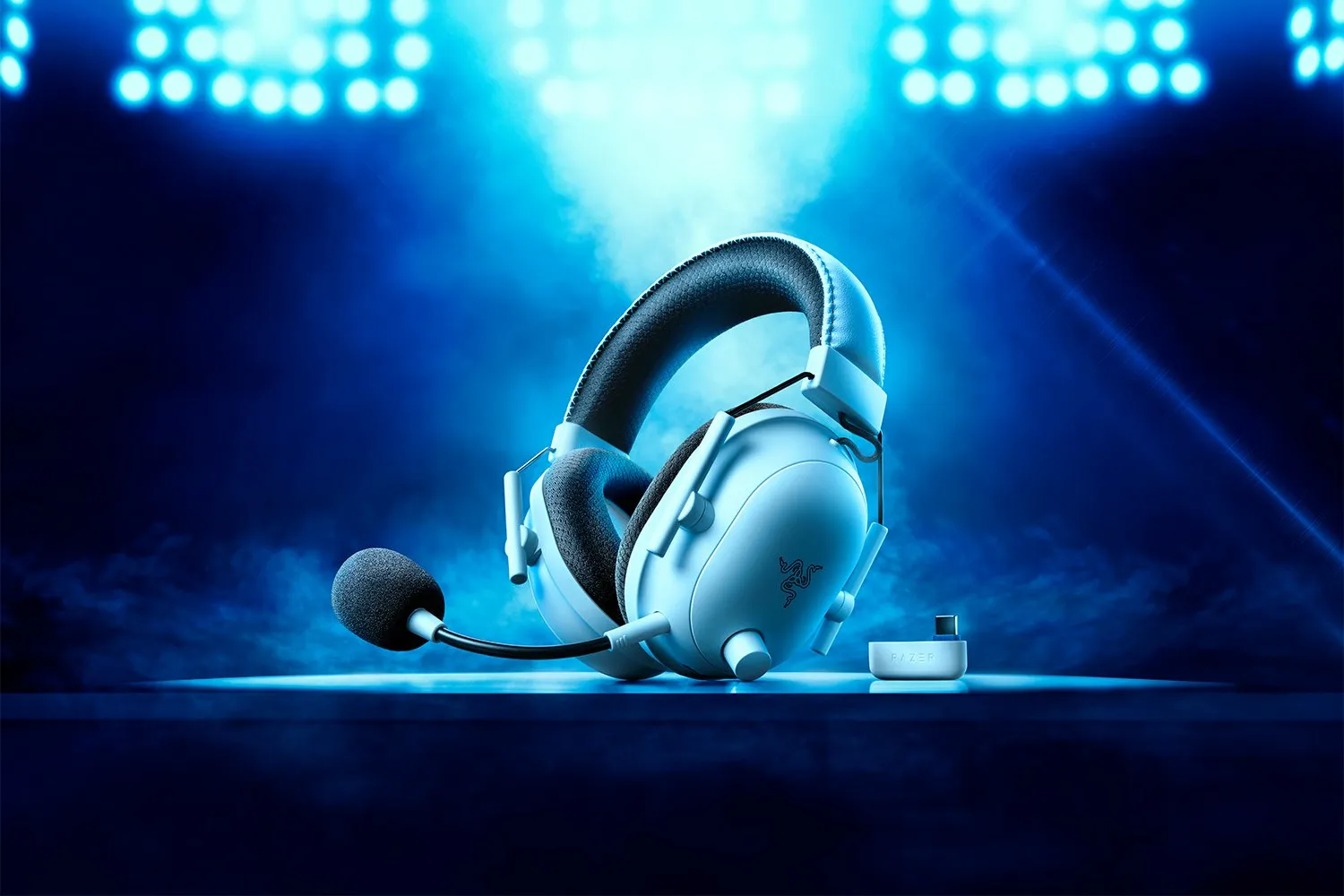 Razer BlackShark V2 Pro -langaton pelikuulokemikrofoni, valkoinen