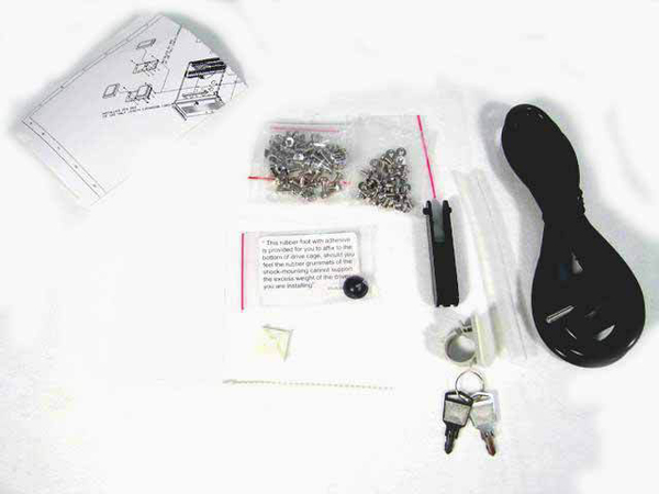 Chieftec 19" 4U chassie, utan n&auml;tdel, 3x5&frac14;" 3x3&frac12;"