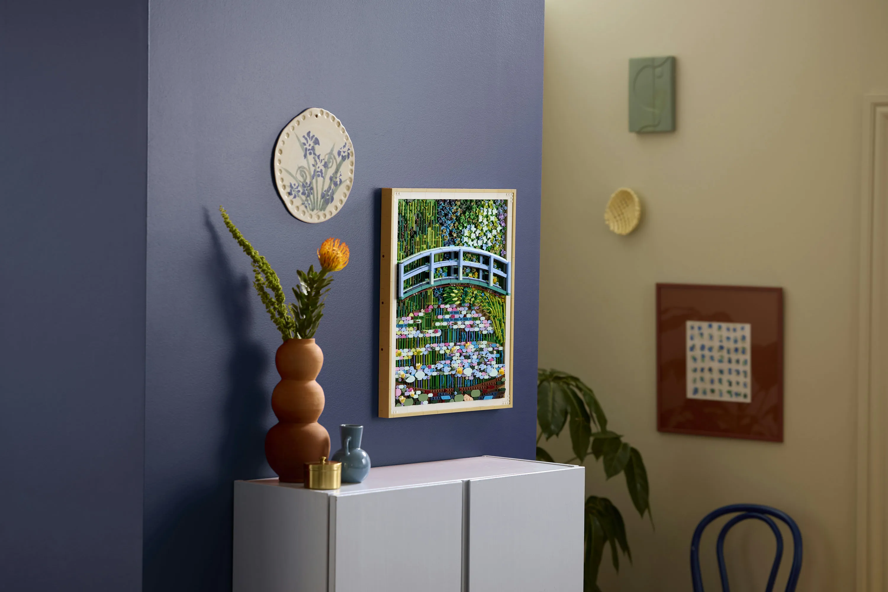 LEGO Art Claude Monet &ndash; Bridge over a Pond of Water Lilies 31220