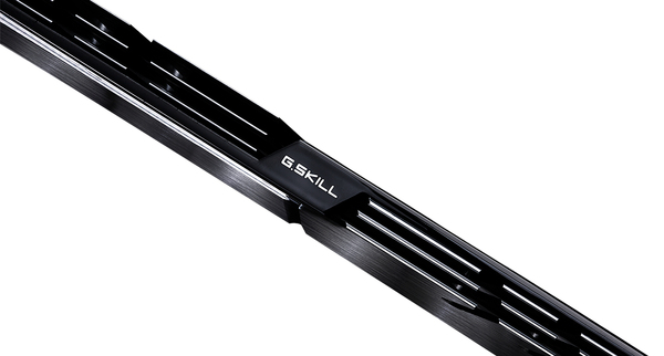 G.SKILL Trident Z 64 Gt (4 x 16 Gt) DDR4 3200 MHz, CL16 -muisti, harmaa/musta (XMP)