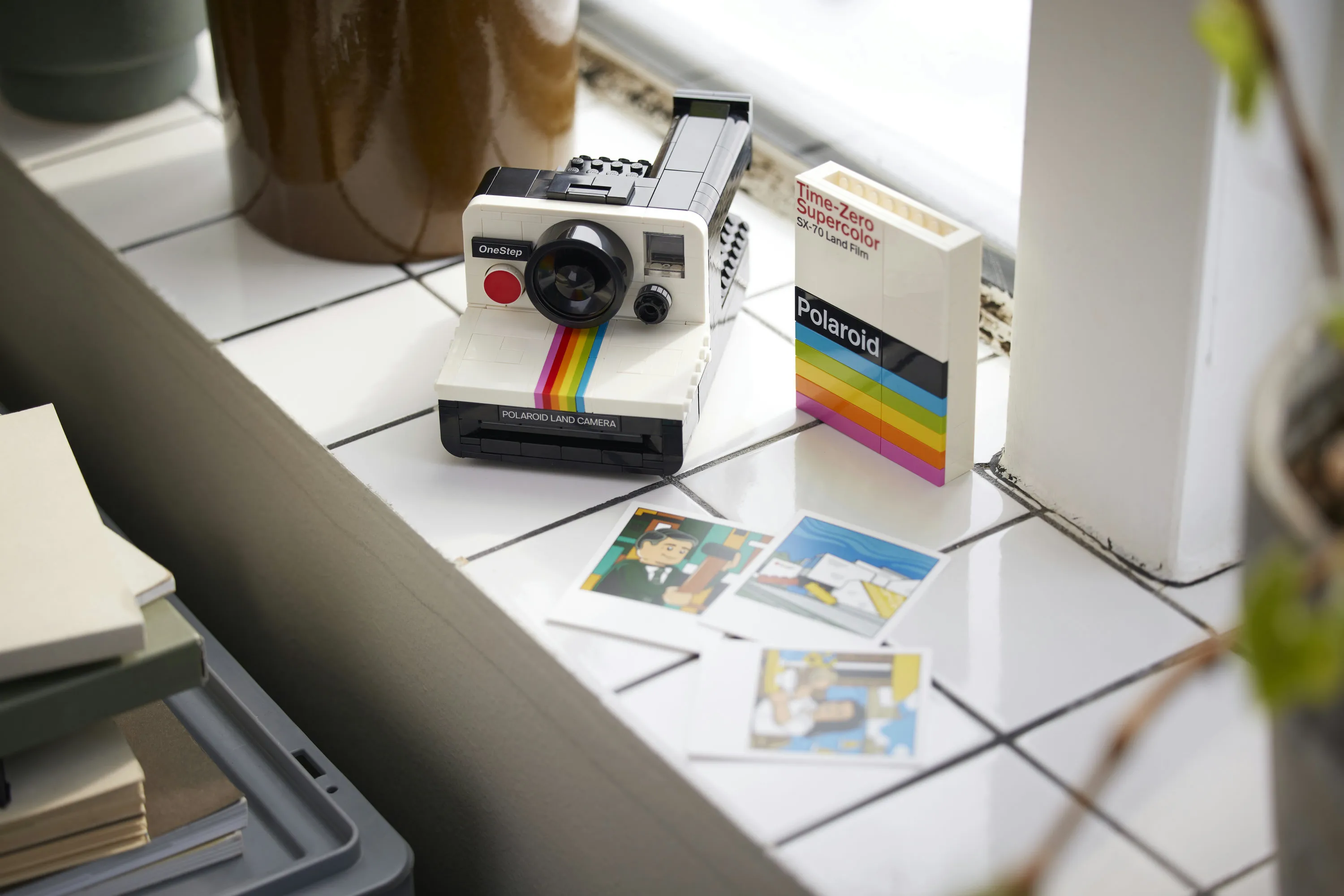 LEGO Ideas Polaroid OneStep SX-70 Camera 21345
