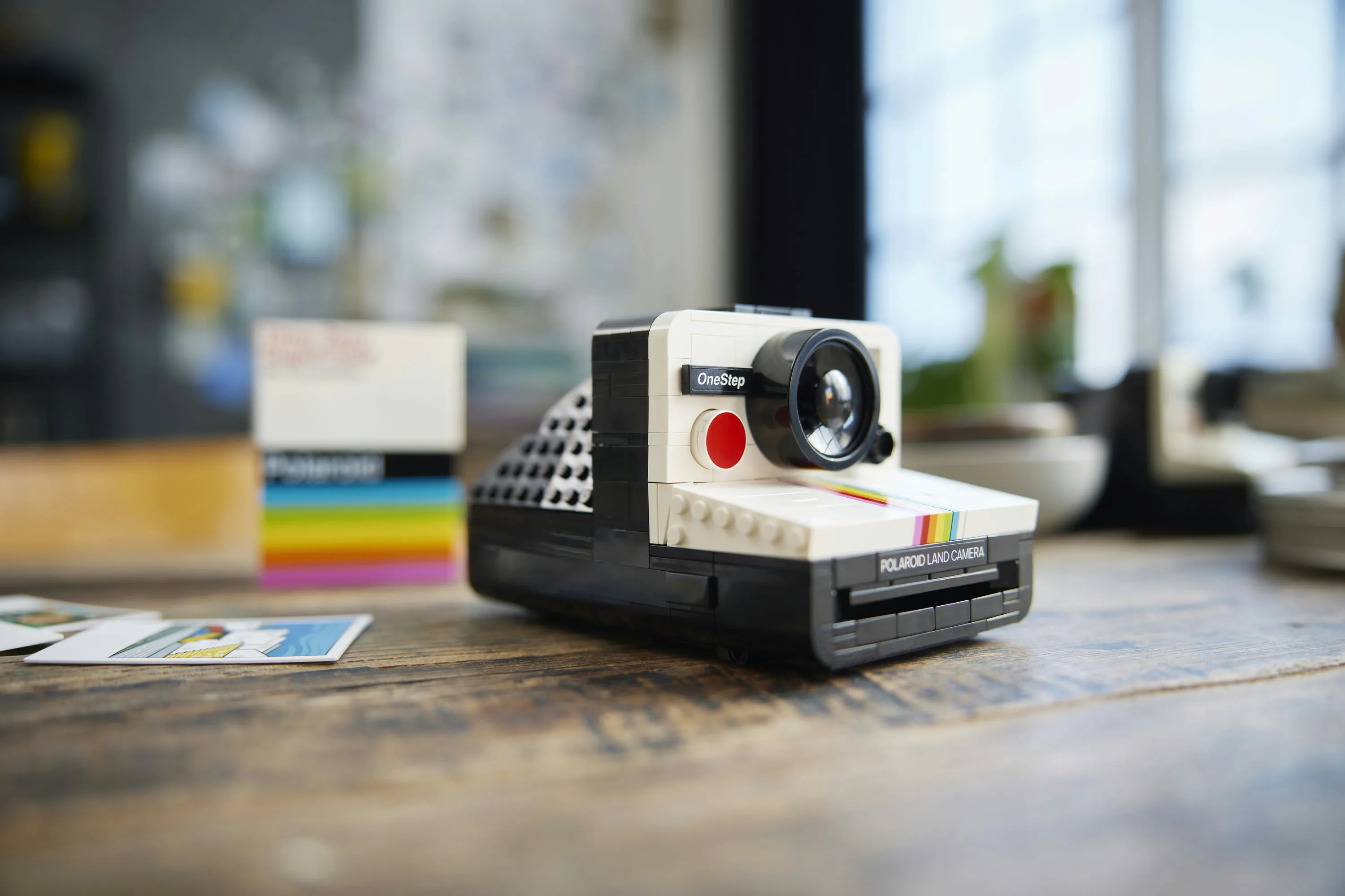 LEGO Ideas Polaroid OneStep SX-70 Camera 21345