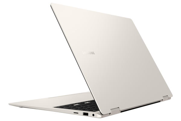 Samsung Galaxy Book3 Pro 360. 16" 3K AMOLED. Intel Core i7-1360P, 16 Gt Ram, 512 Gt SSD, Windows 11 Home -kannettava, beige
