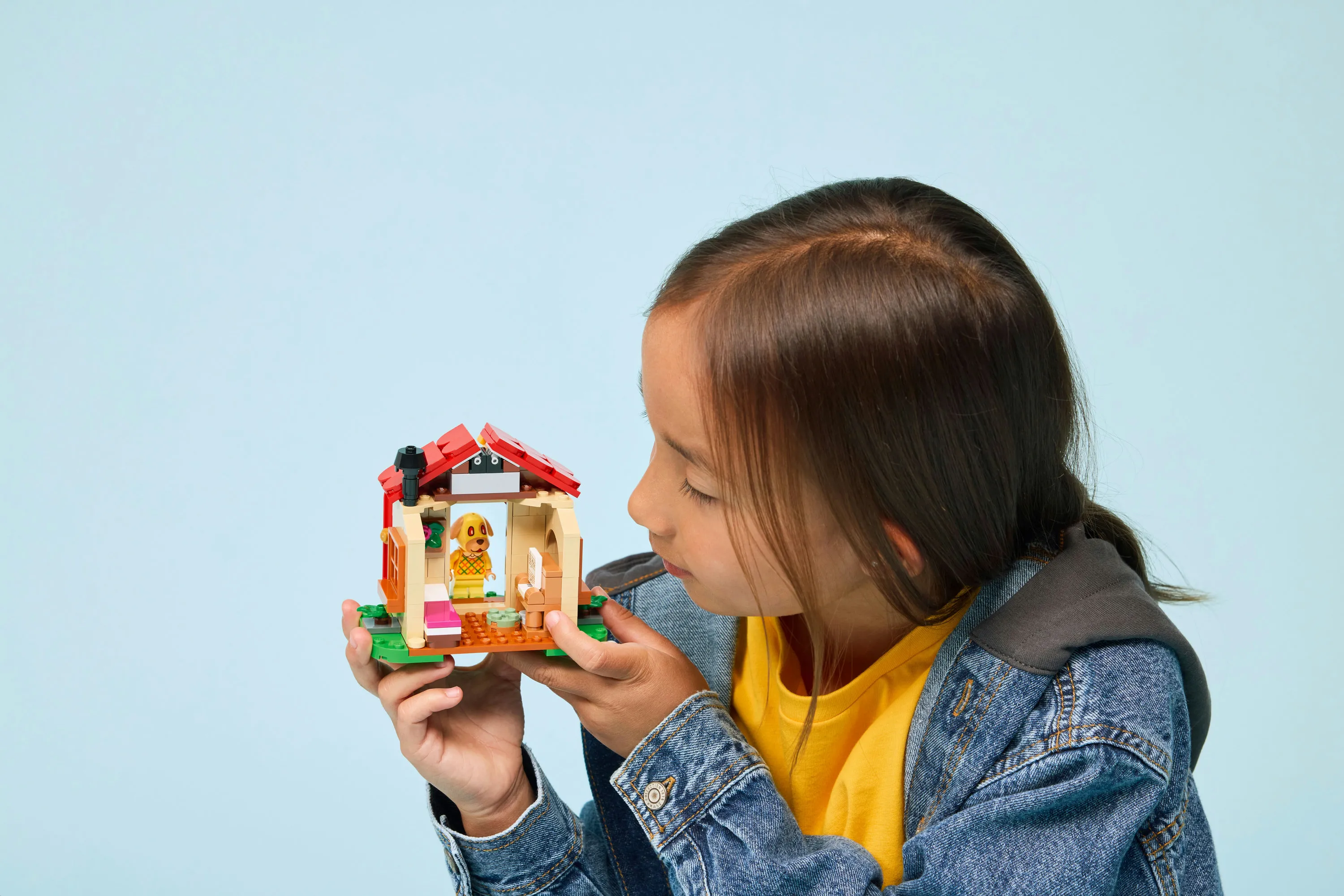 LEGO Animal Crossing Goldie&rsquo;s Cozy House 77058