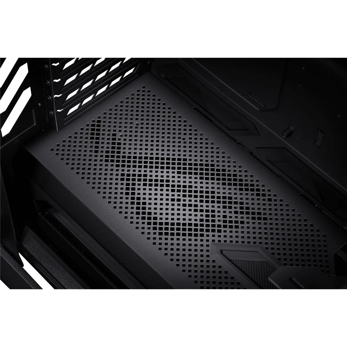 Asus ROG Hyperion GR702 BTF Edition -full-tornikotelo