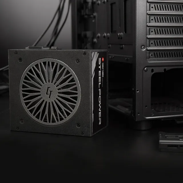 Chieftec SteelPower Series 750W - Power supply, 80 Plus Bronze