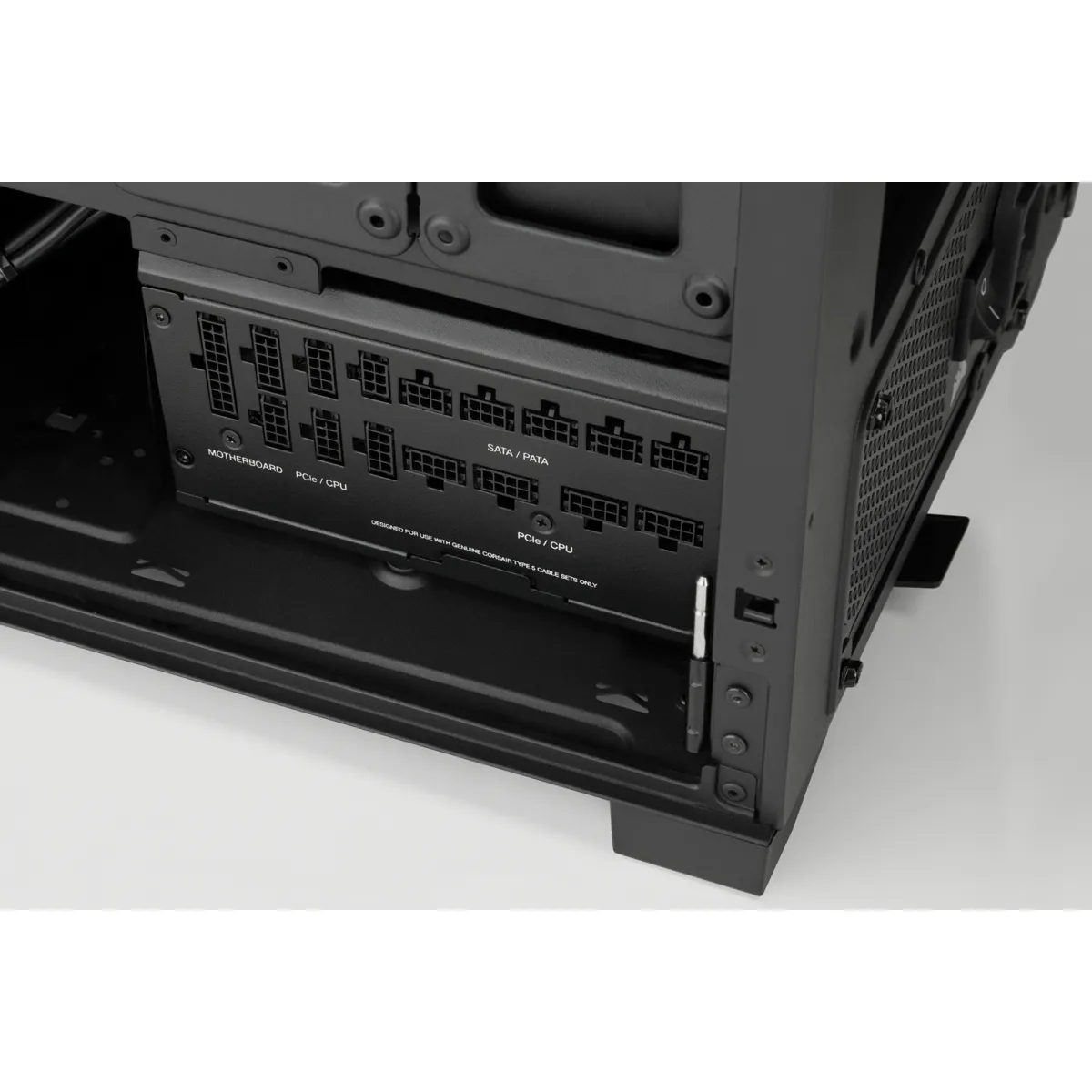 Corsair RM1200X Shift 1200W - virtal&auml;hde, 80 Plus Gold