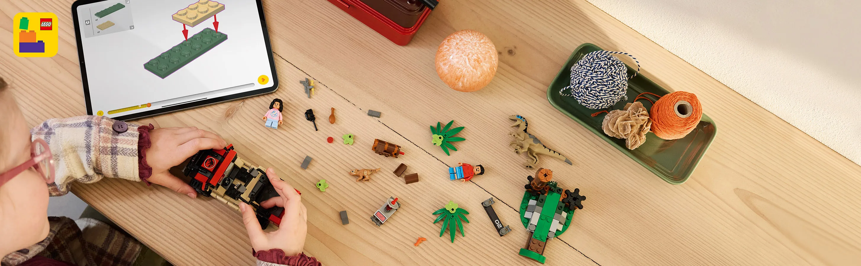 LEGO Jurassic World Raptor ja pako maastoautolla 76972