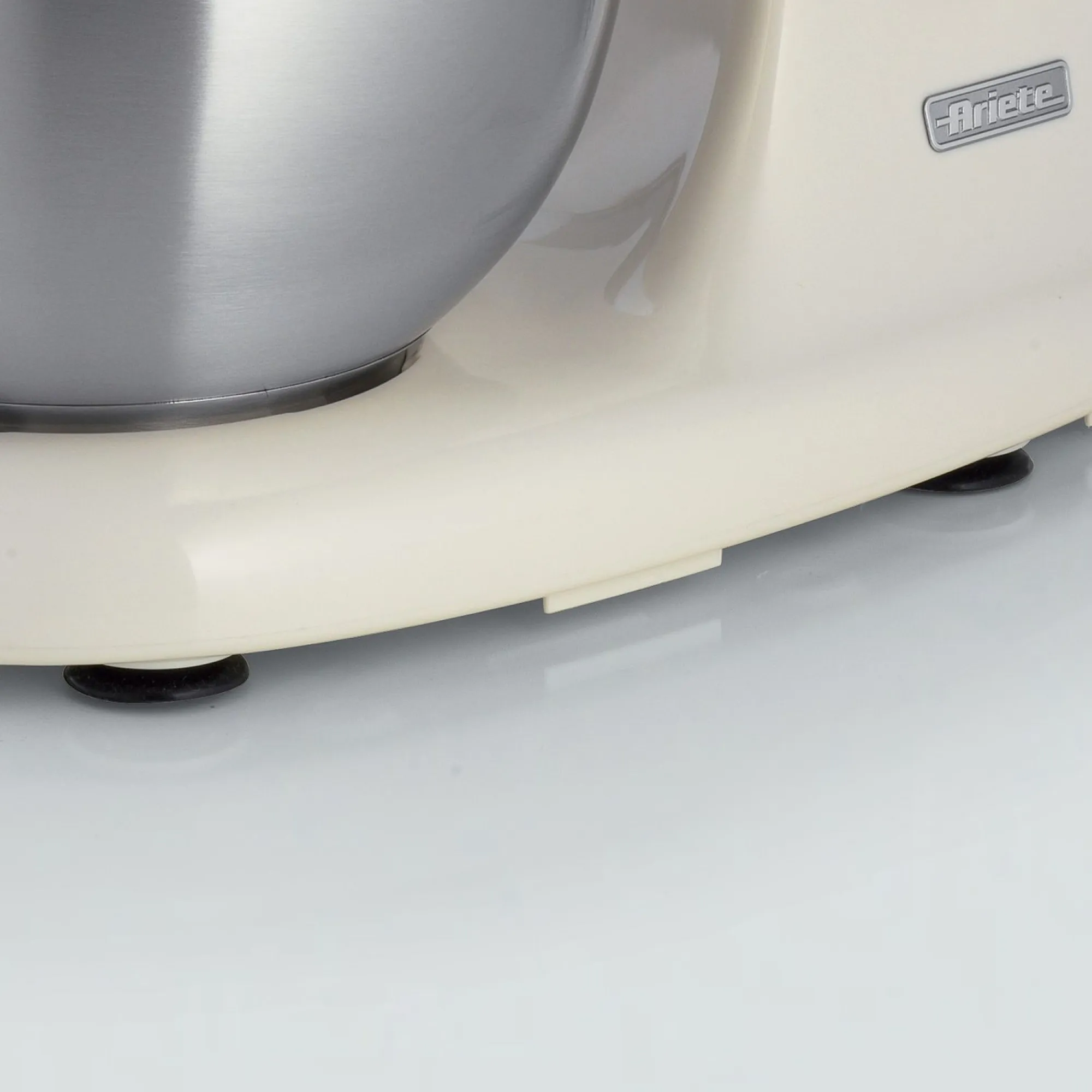 Ariete Vintage food processor 1588 (light green/cream, 1,200 watts)