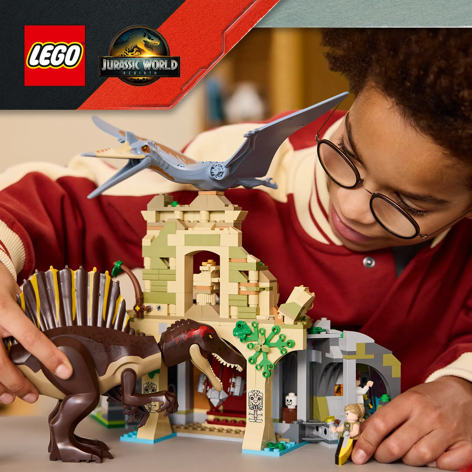 LEGO Jurassic World Spinosaurus och Quetzalcoatlus flykt i luften 76976