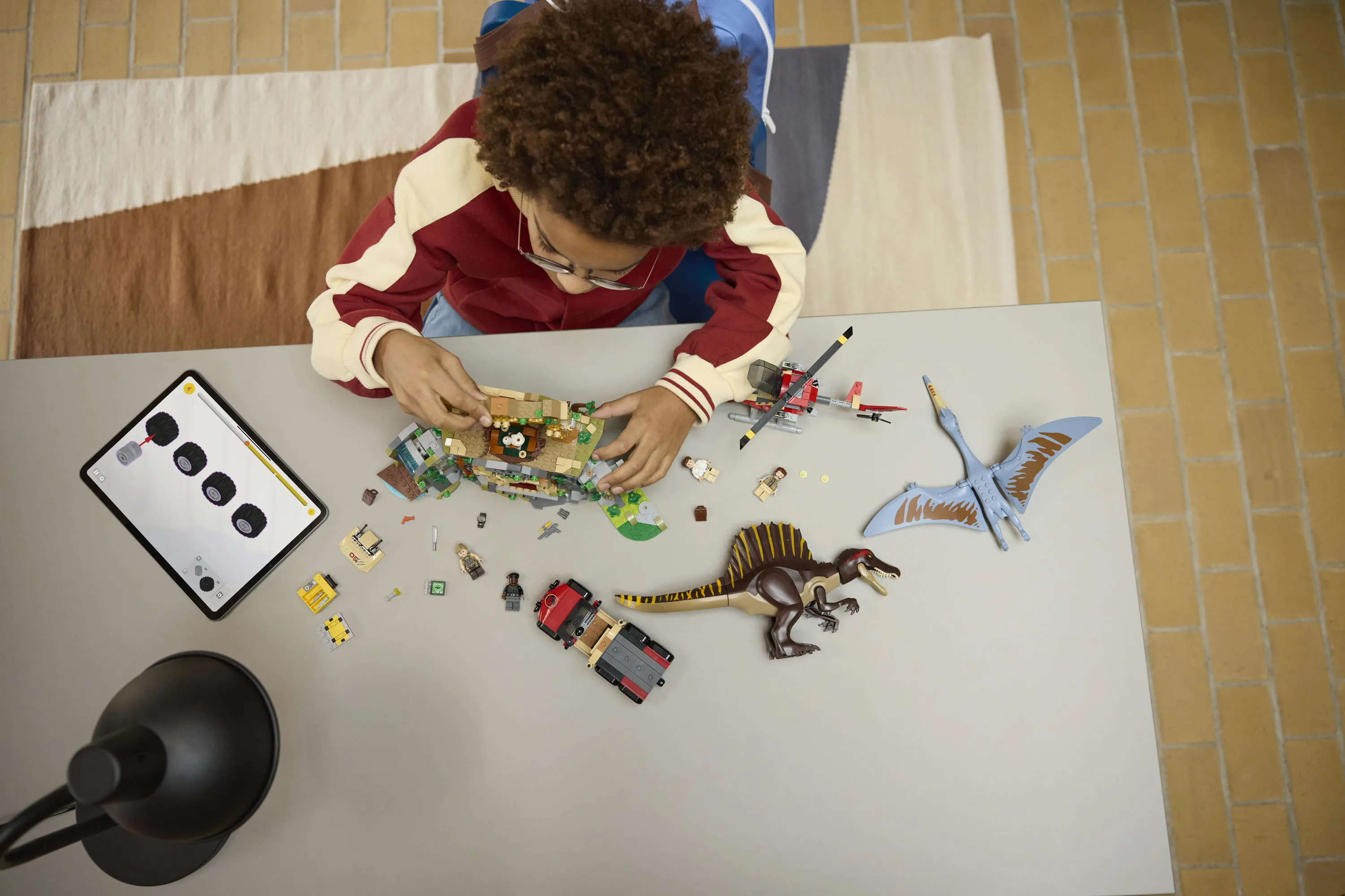 LEGO Jurassic World Spinosaurus och Quetzalcoatlus flykt i luften 76976