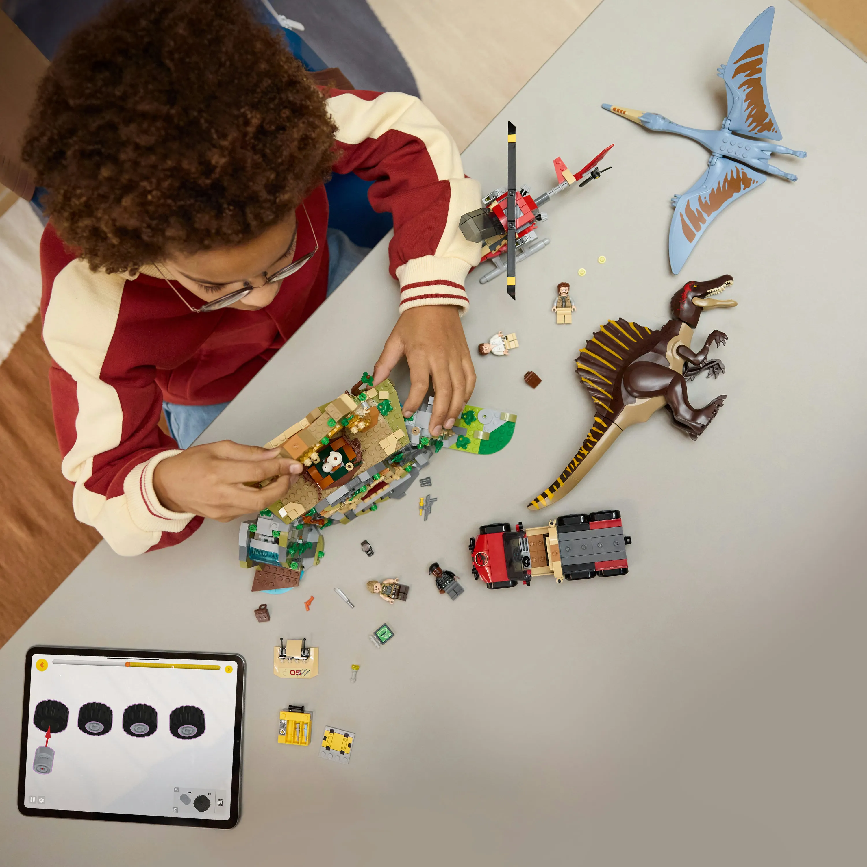 LEGO Jurassic World Spinosaurus och Quetzalcoatlus flykt i luften 76976