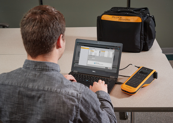 DYMO XTL 300 M&auml;rkmaskin f&ouml;r industriella milj&ouml;er, gul/svart