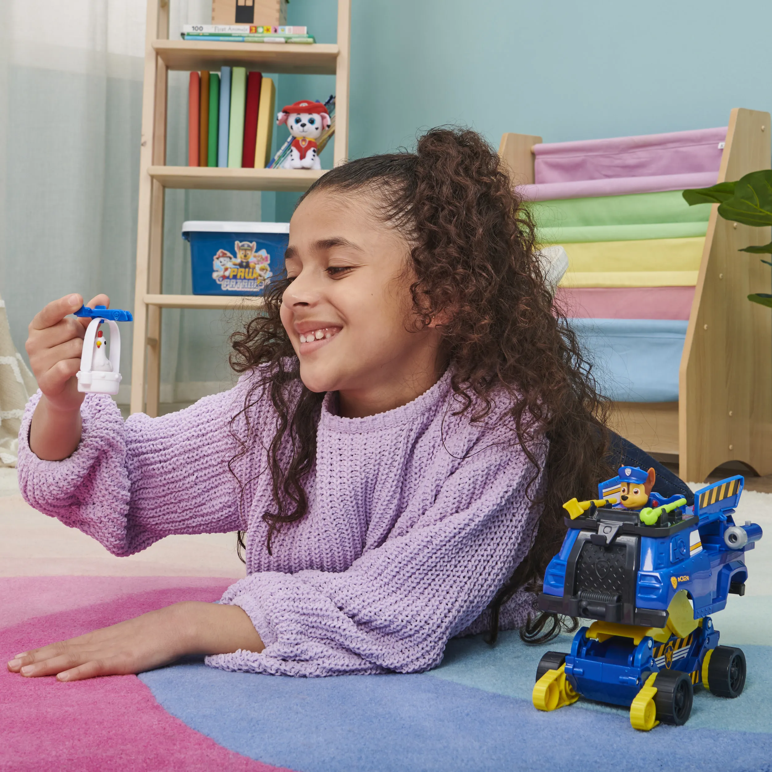 Spin Master Paw Patrol Chases Rise and Rescue Convertible Toy Car Toy Vehicle (Blue/Yellow, Includes Action Figures and Accessories)