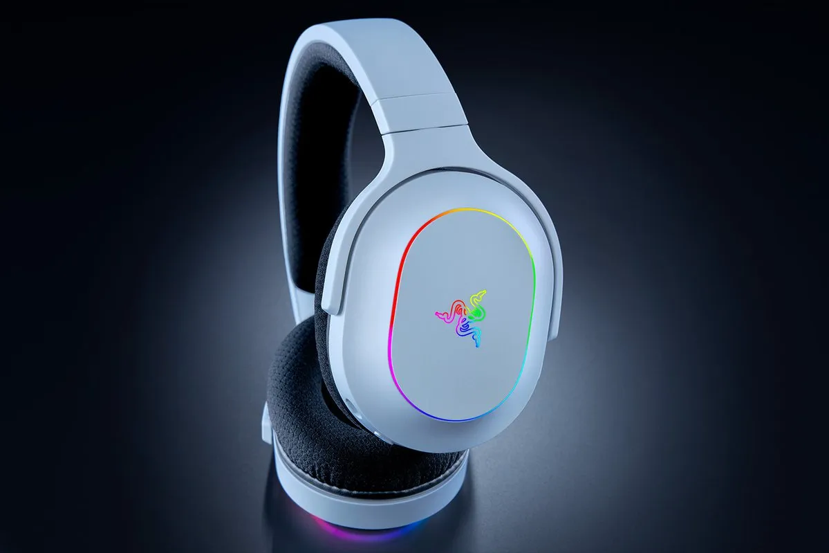 Razer Barracuda X Chroma -langaton pelikuulokemikrofoni, valkoinen