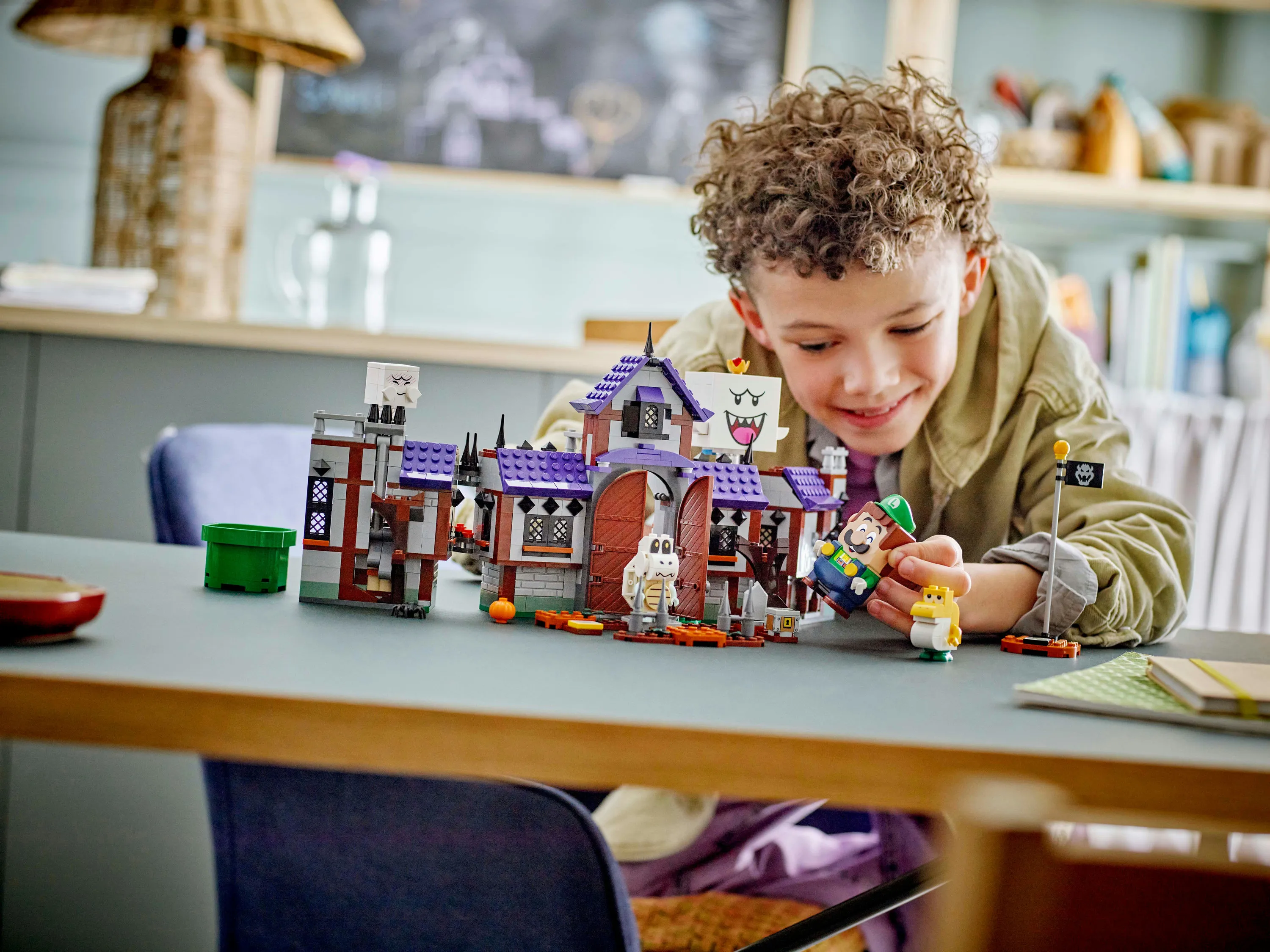 LEGO Super Mario King Boo&rsquo;s Haunted Mansion 71436