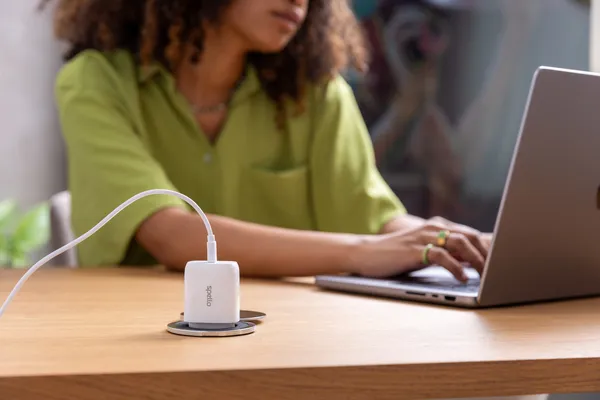 Spello 20W PD Charger - white