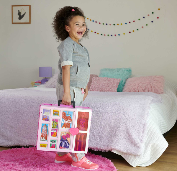 Mattel Barbie dream wardrobe with doll, fashion &amp; accessories, doll furniture (pink/white)