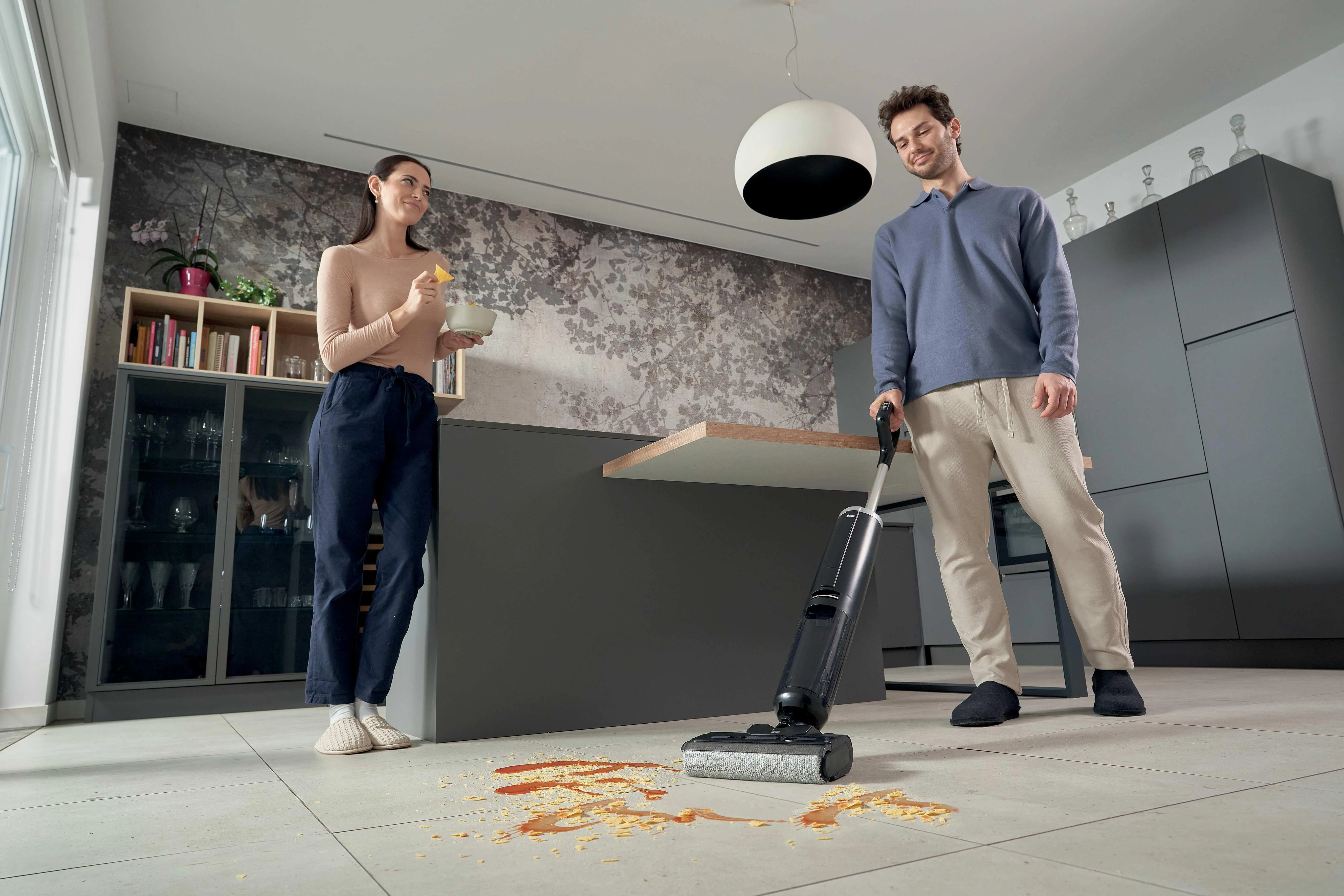 Hoover HW300 011 -m&auml;rk&auml;-kuivaimuri, j&auml;&auml;nharmaa