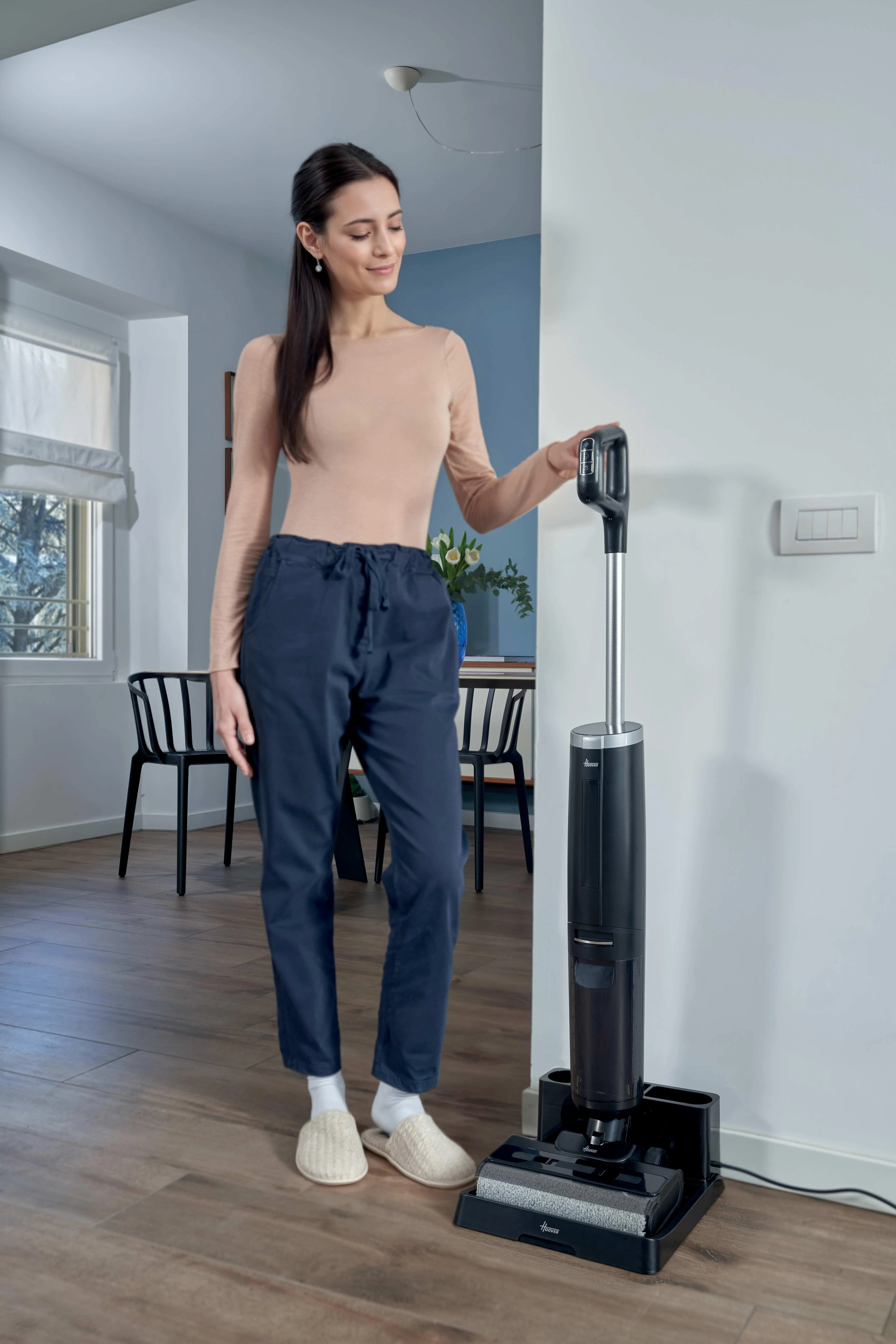 Hoover HW300 011 -m&auml;rk&auml;-kuivaimuri, j&auml;&auml;nharmaa