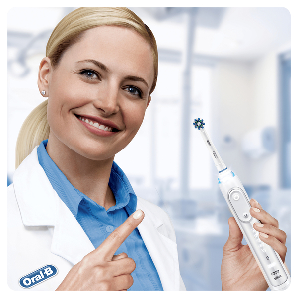Oral-B Genius 10100S electric toothbrush