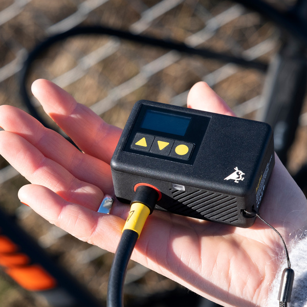 AQIILA Airbird P1 elektrisk minicykelpump, 8,3 bar, svart