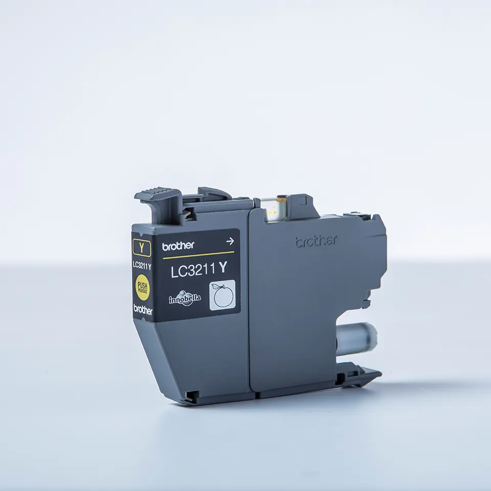 Brother LC3211Y - ink cartridge, Yellow