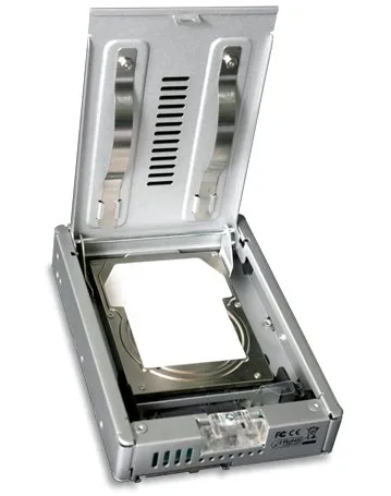 ICY DOCK 2.5-inch SAS SSD/HDD converter
