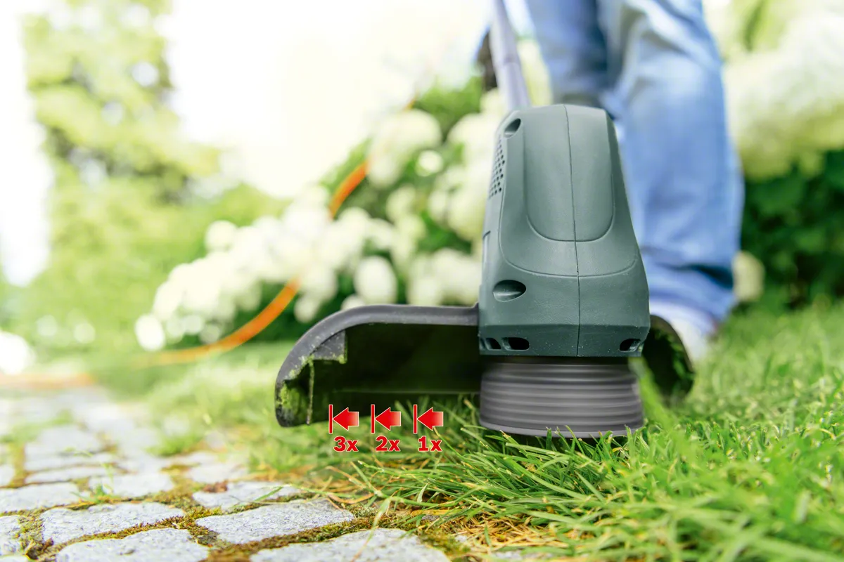 Bosch EasyGrassCut 26 - electric grass trimmer