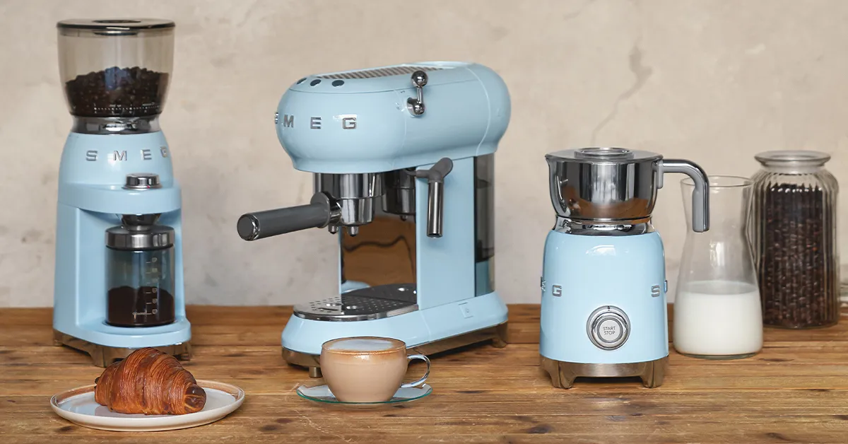Smeg 50's Style -kahvimylly, Pastellinsininen
