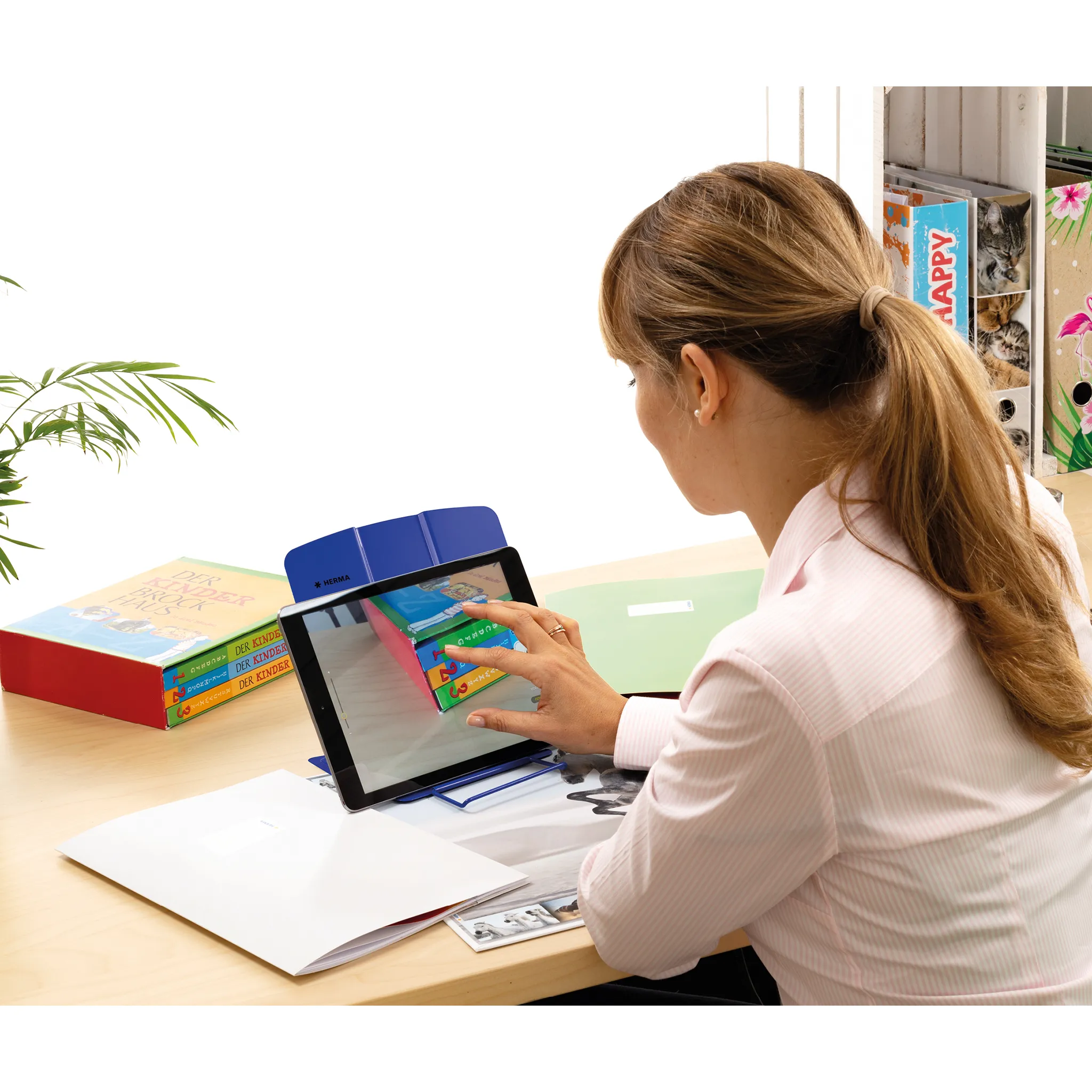 Herma Reading rack metal white