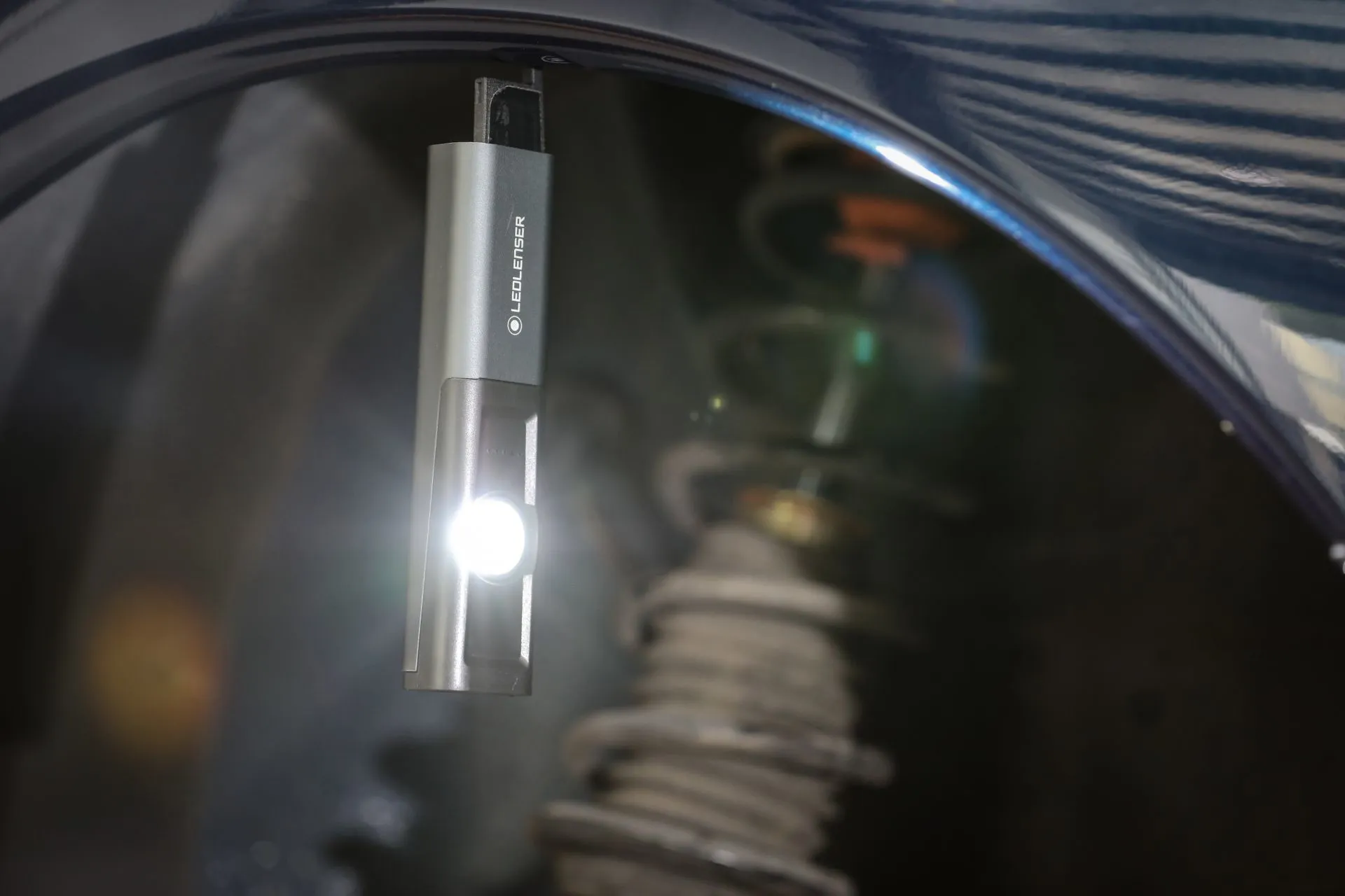 Ledlenser iW5R - ficklamppa