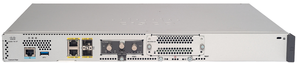 Cisco Catalyst C8200-1N-4T Router - (ei palautusoikeutta)