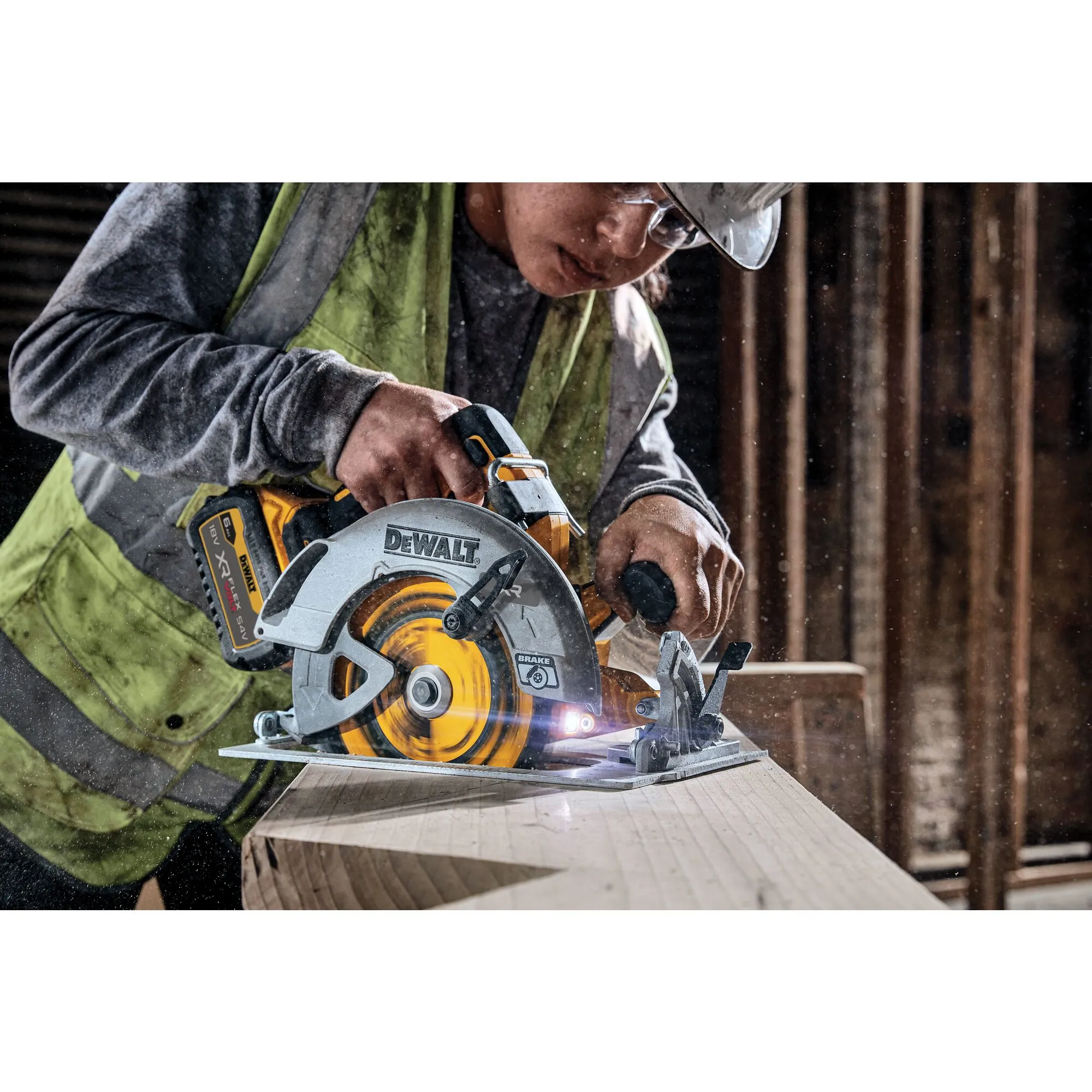 Dewalt cordless circular saw DCS573NT-XJ 18V
