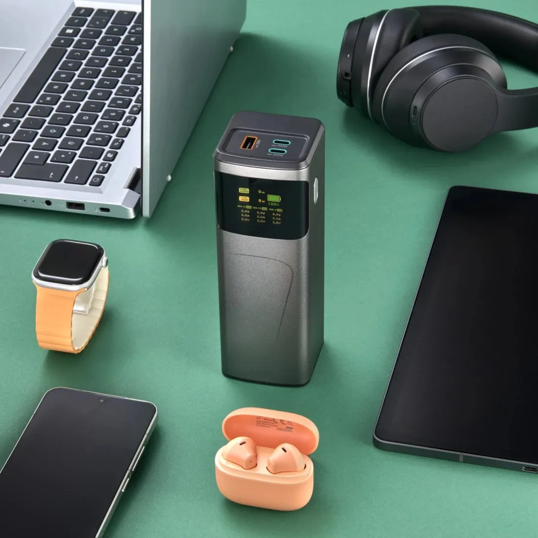 HAMA Power Pack 200W Fast Charge 24000mAh 2xUSB-C 1xUSB-A Black