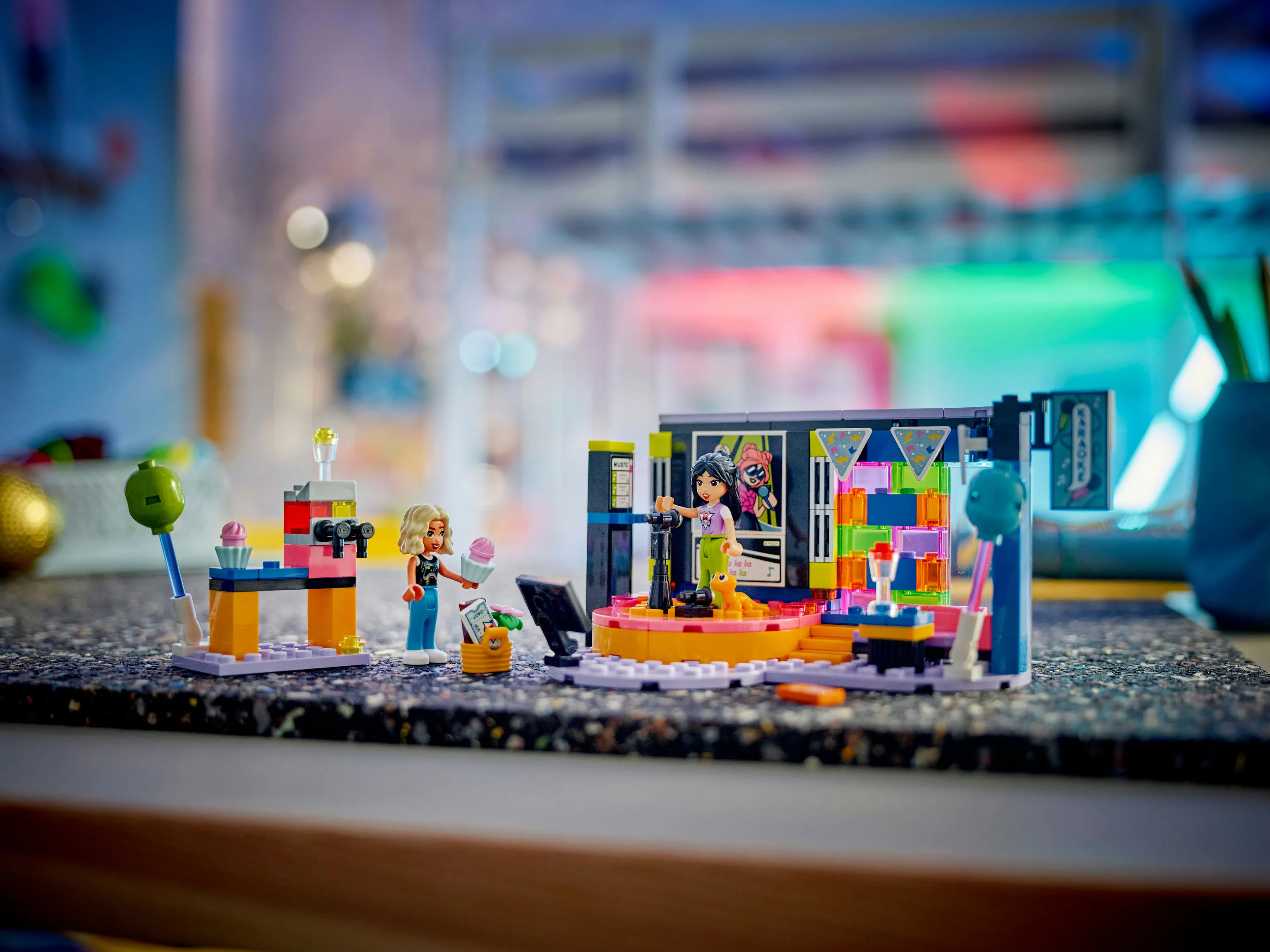 LEGO Friends Karaoke Party 42610