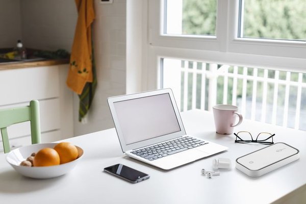 CELLULARLINE UVC Sterilizer White