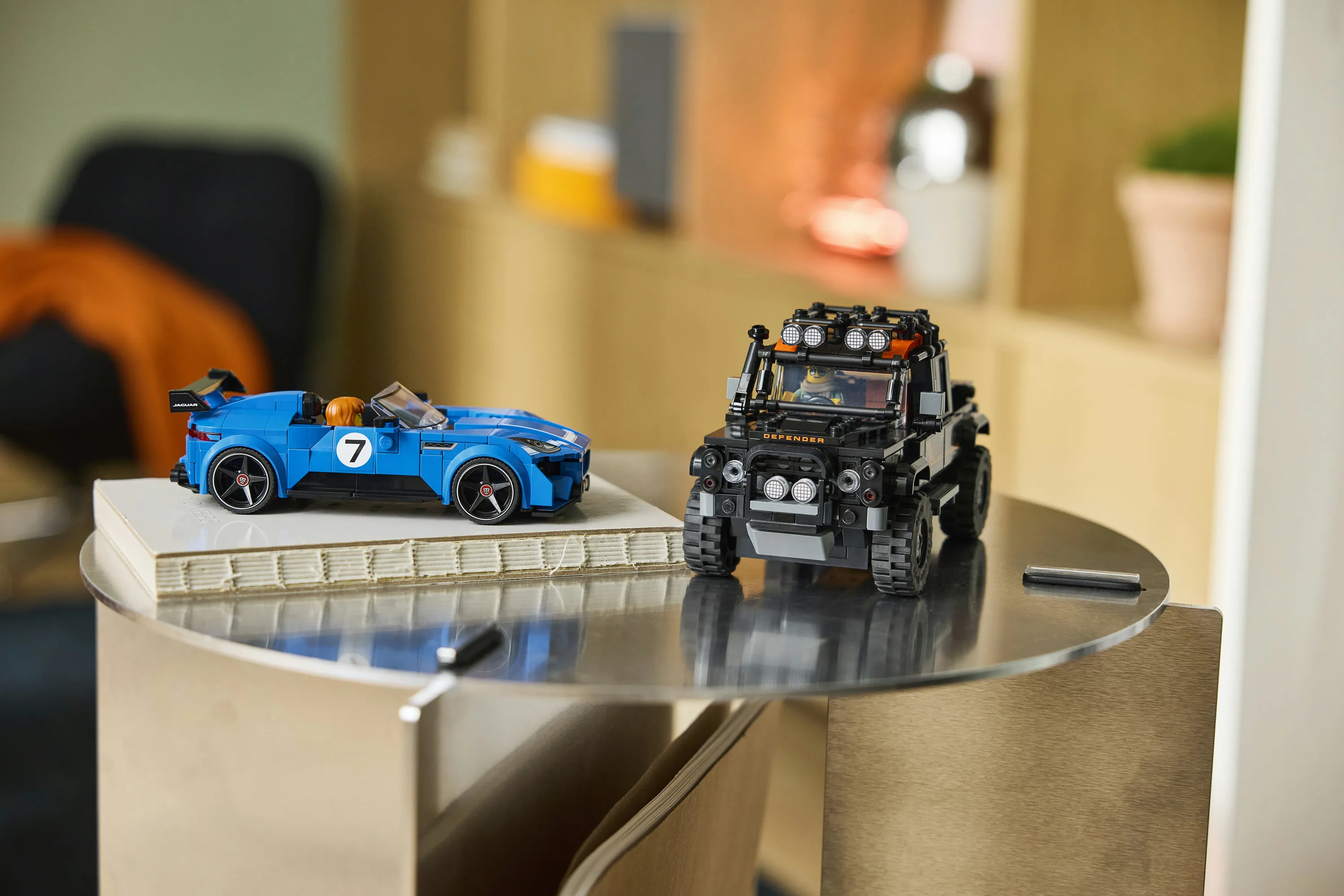 LEGO Speed Champions Jaguar Project 7 ja Land Rover Defender 77264