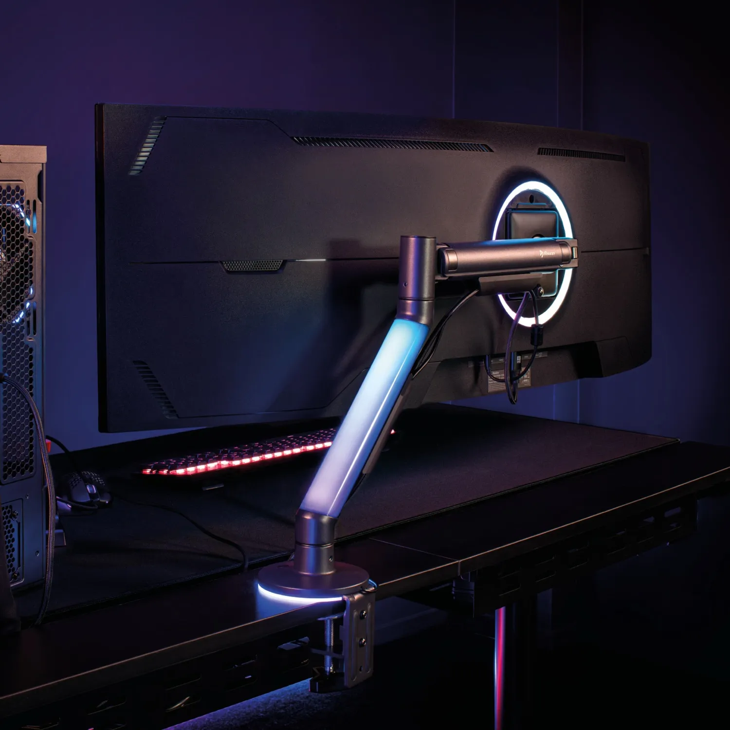 AROZZI Alzare RGB kaasujousellinen p&ouml;yt&auml;kiinnitteinen n&auml;ytt&ouml;teline - musta