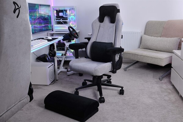 Arozzi Neck Pillow - Black Velour