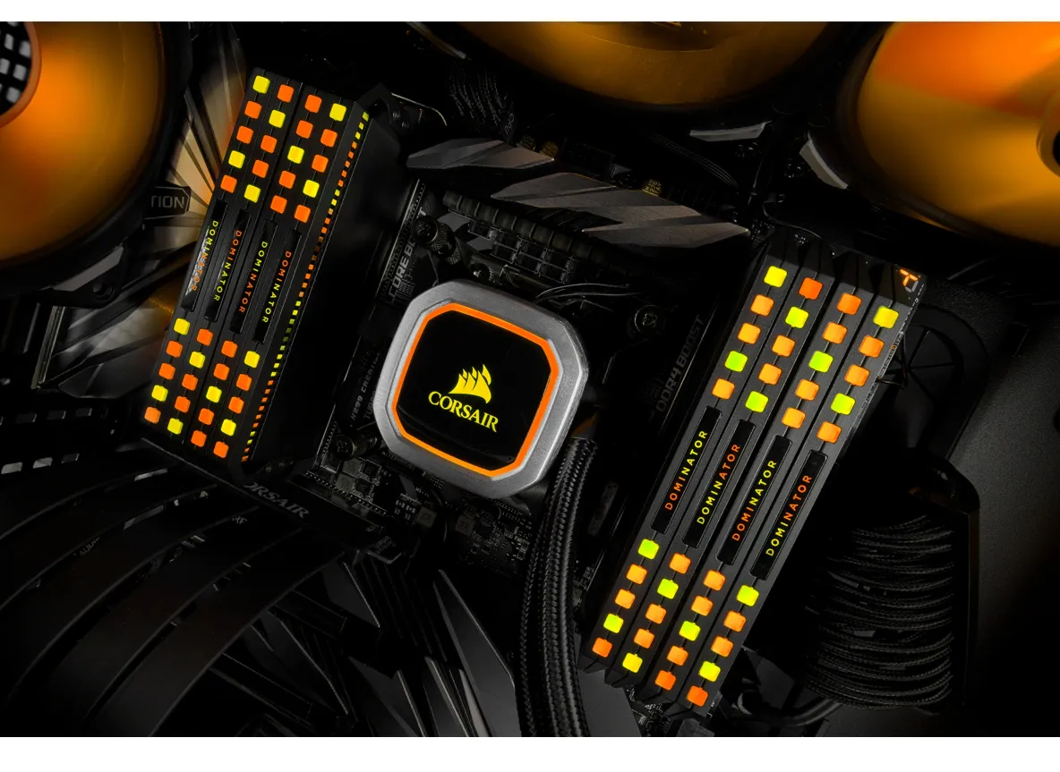 Corsair Dominator Platinum RGB 16GB (2 x 8GB) DDR4 3600 MHz, CL18 - memory, Black
