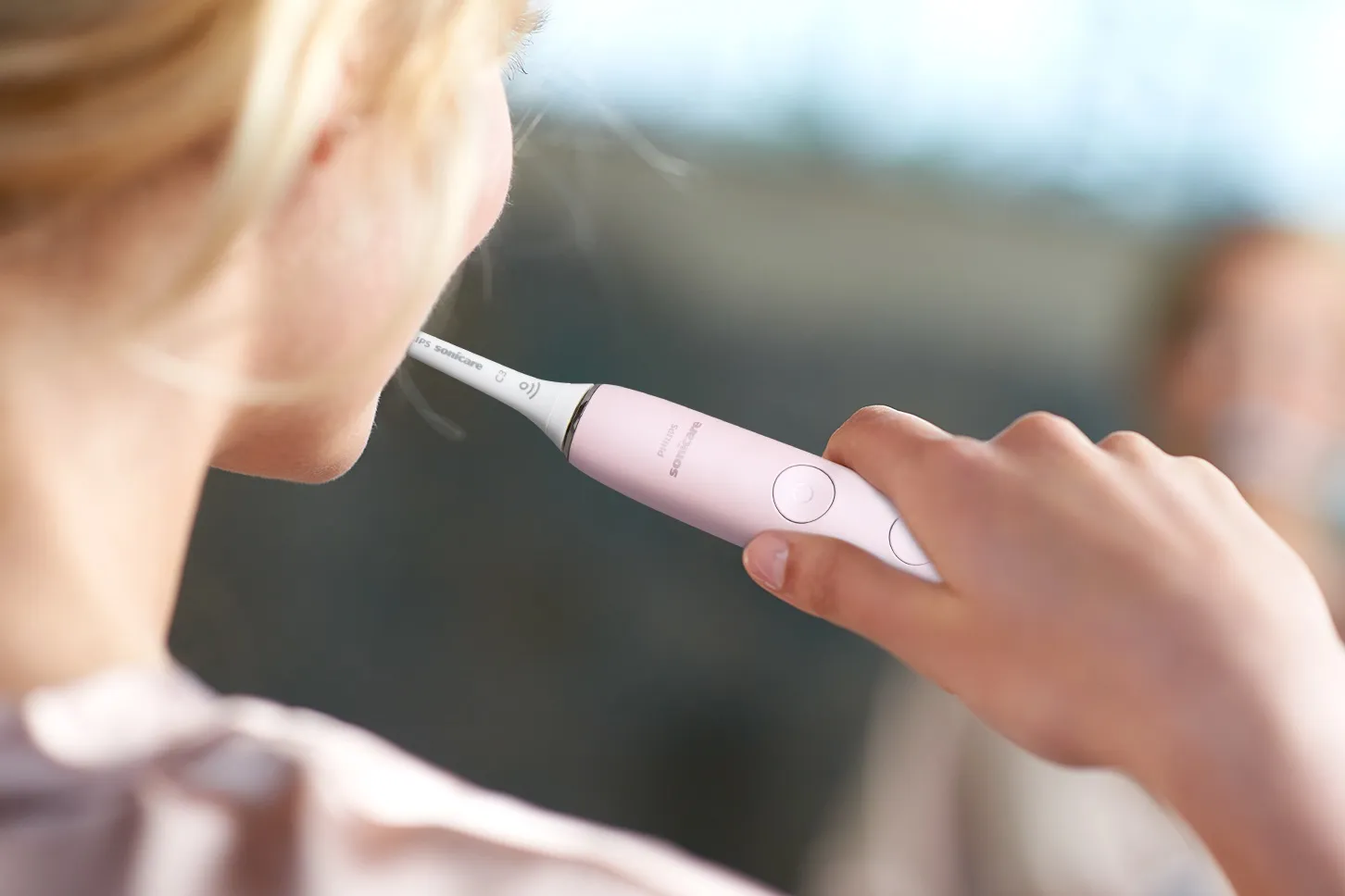 Philips Sonicare DiamondClean 9000 Sonic electric toothbrush - Pink