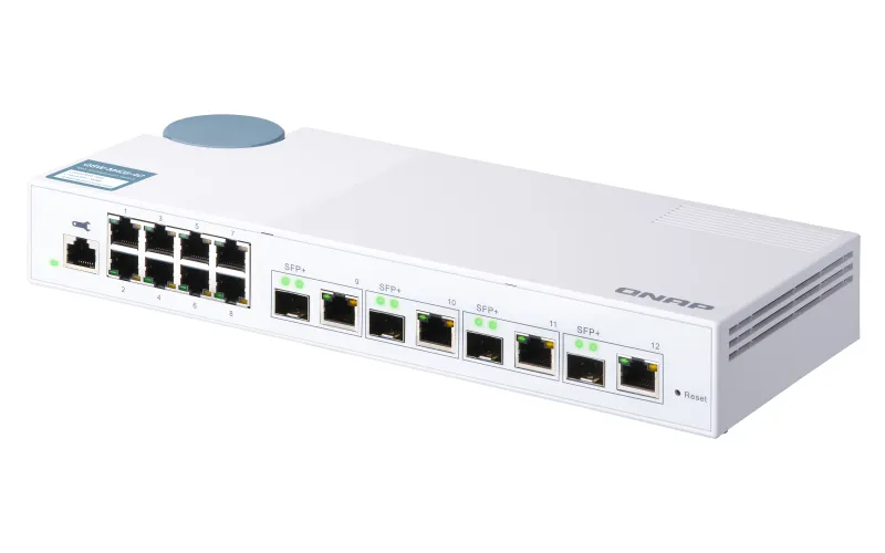 QNAP 8port 1Gbps, 4 port 10G SFP+Switch Desktop