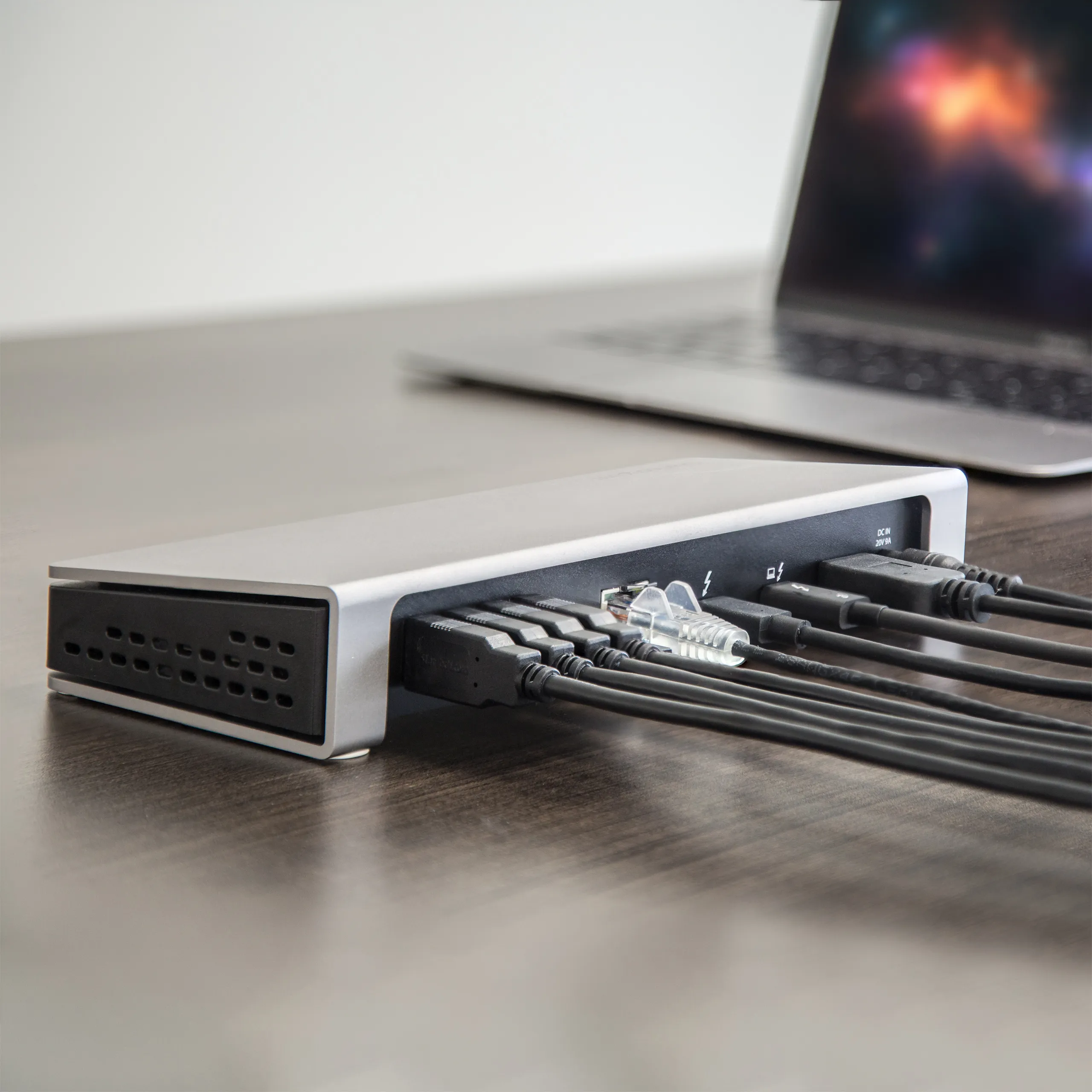 THUNDERBOLT 3 DOCK